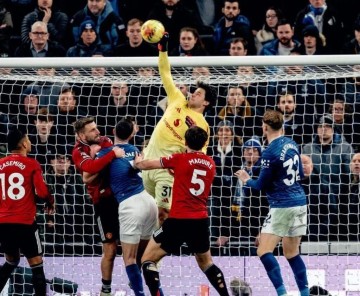 天天盈球-卡里克谈英超的定位球：我觉得这太过分了；天空体育：沃尔特马德因感染病毒身体不适，出战曼联存疑